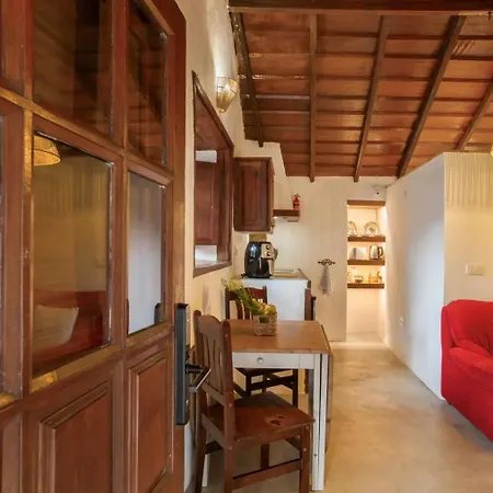 La Paredita Casa Abona Ferienhaus *